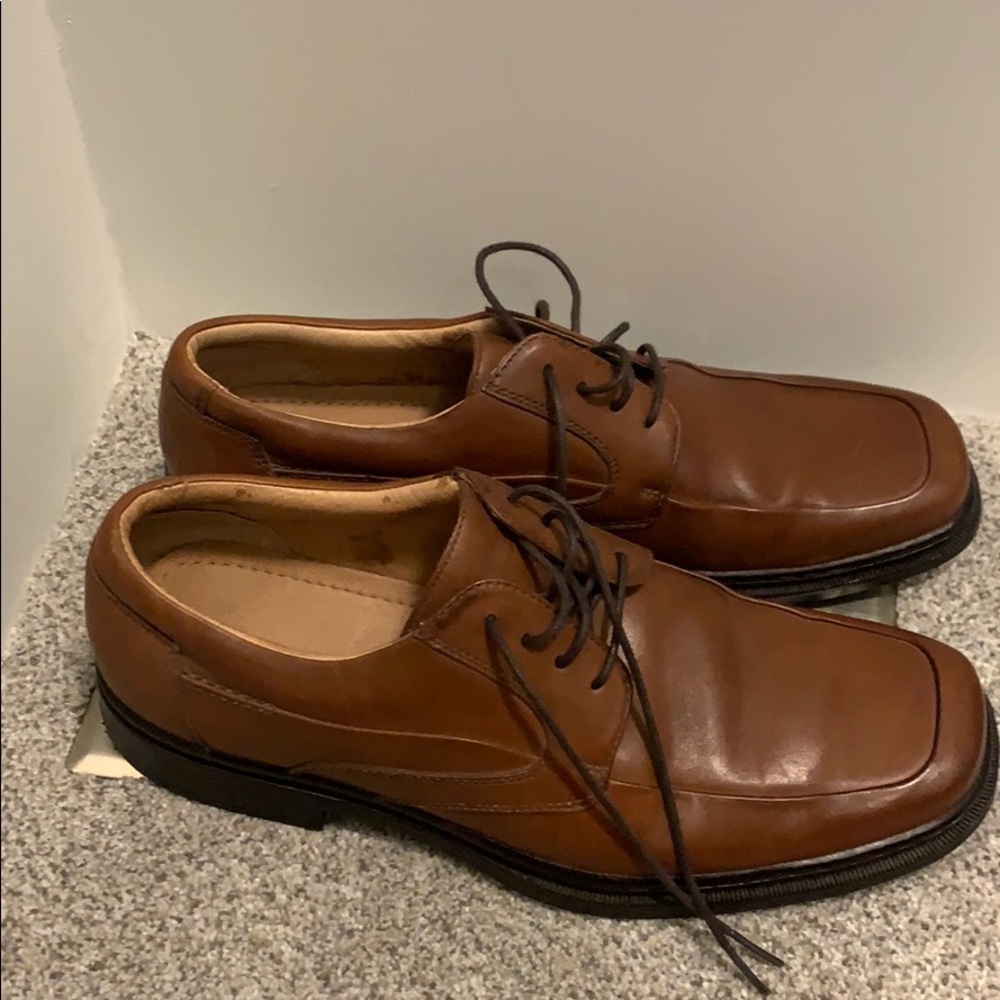 Bostonian lace up dress shoes size 10